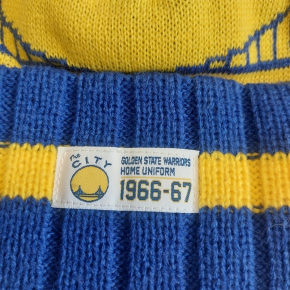 New Era NBA Golden State Warriors The City Cuffed Pom Beanie Winter Hat Cap - Picture 4 of 4